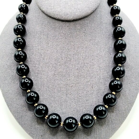 Vintage Monet Black Lucite Beaded Necklace Graduated 19" Gold Tone Sister Clasp - Picture 2 of 6
